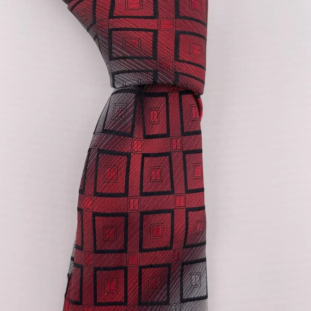 CROFT & BARROW Men's Designer Silk Necktie Red Gray Handmade‎ China 61